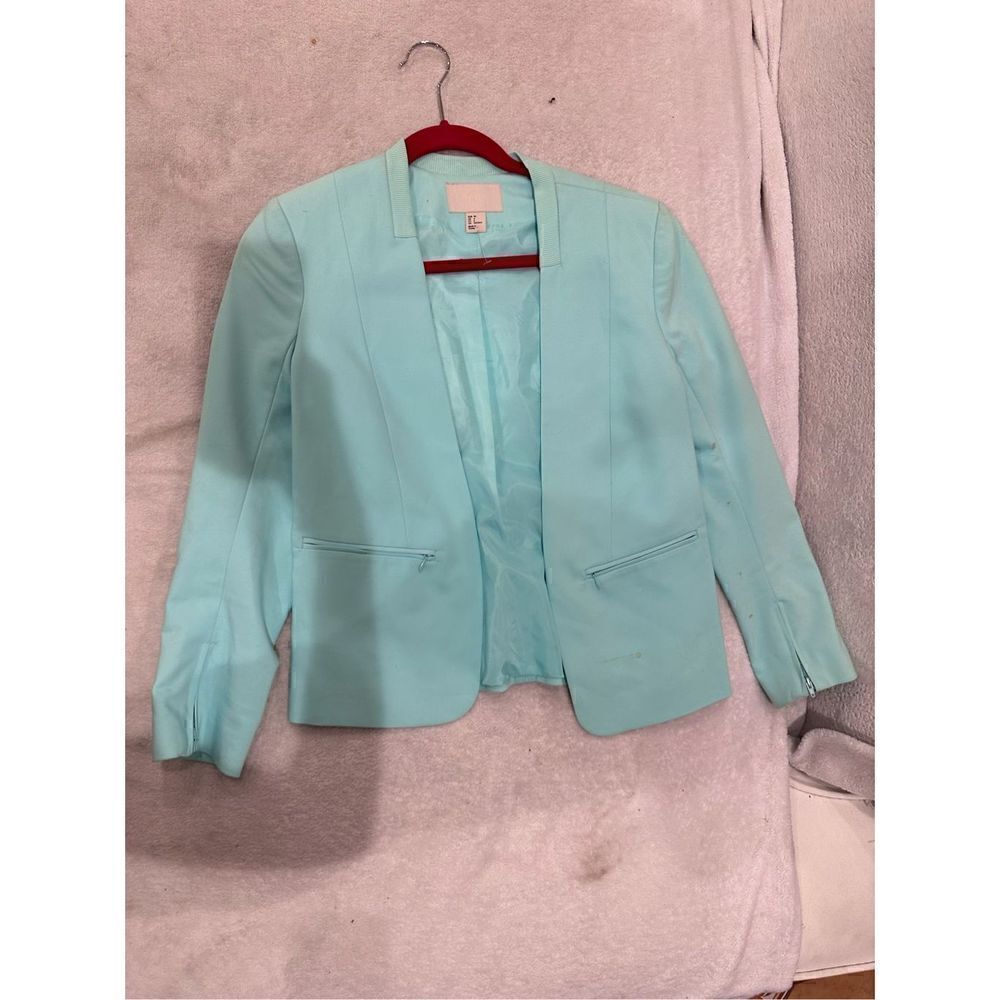 Light blue women’s blazer jacket size 6 Small